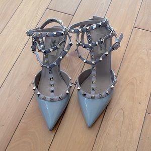 Valentino Garavani Rockstud ankle strap pump